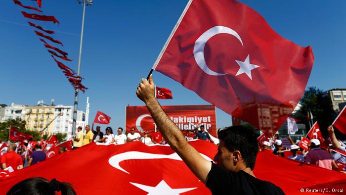 Turkey issues first arrest warrants for journalists after attempted coup